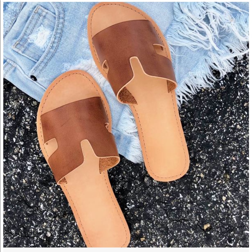 📣NEW✨ Lola Faux slides sandals - Picture 3 of 4